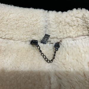 Mens Large Sherpa Lined Leather bomber jacket.